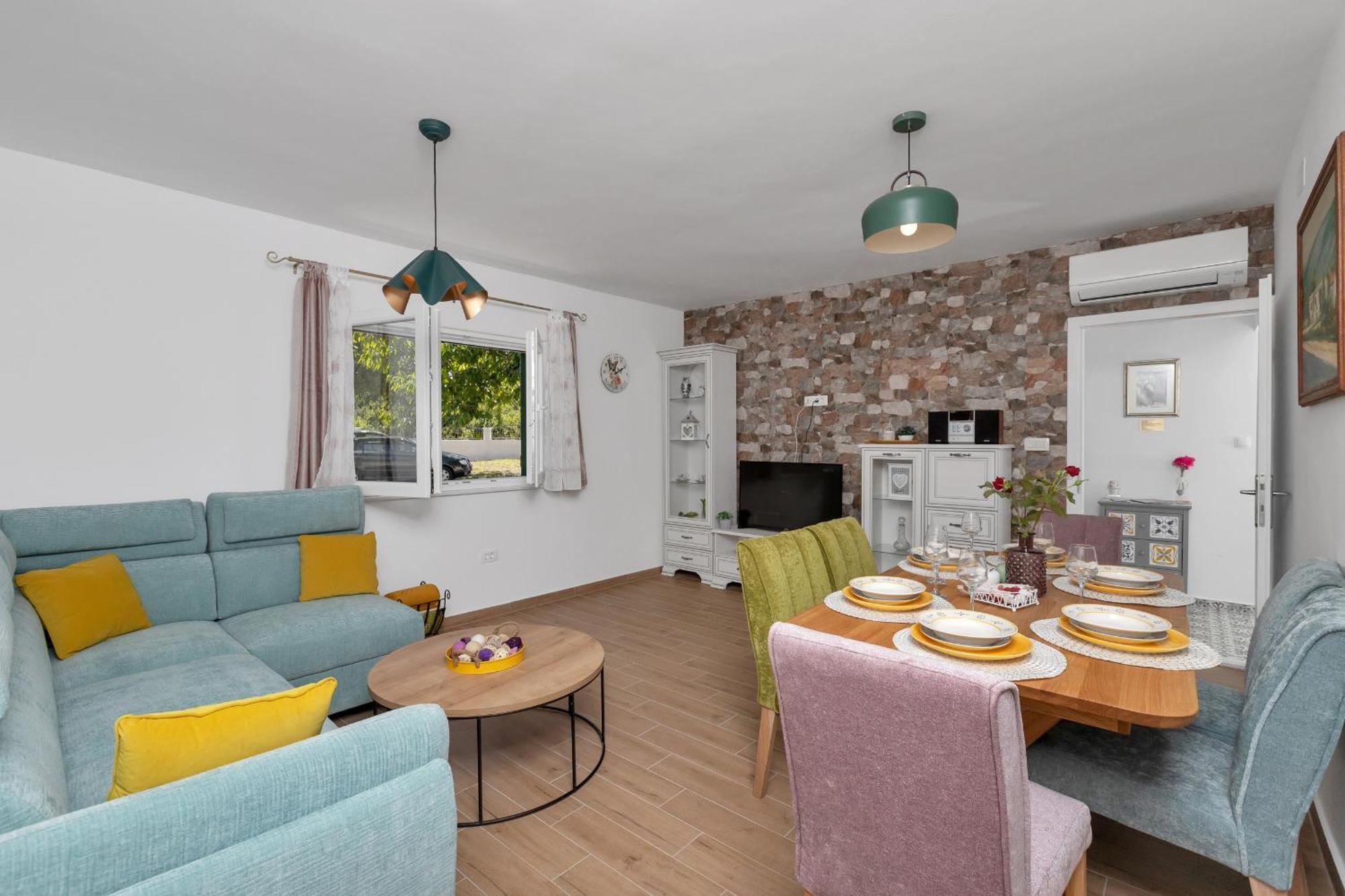 Holiday Home Danica Ozici エクステリア 写真